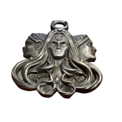 Splittermond: Hexenkönigin - Schmuckvignette Hekaria – Bild 1